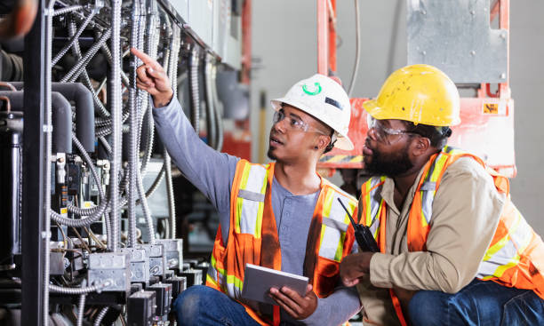 Best Electrical Contractors for Businesses  in Farmersville, CA